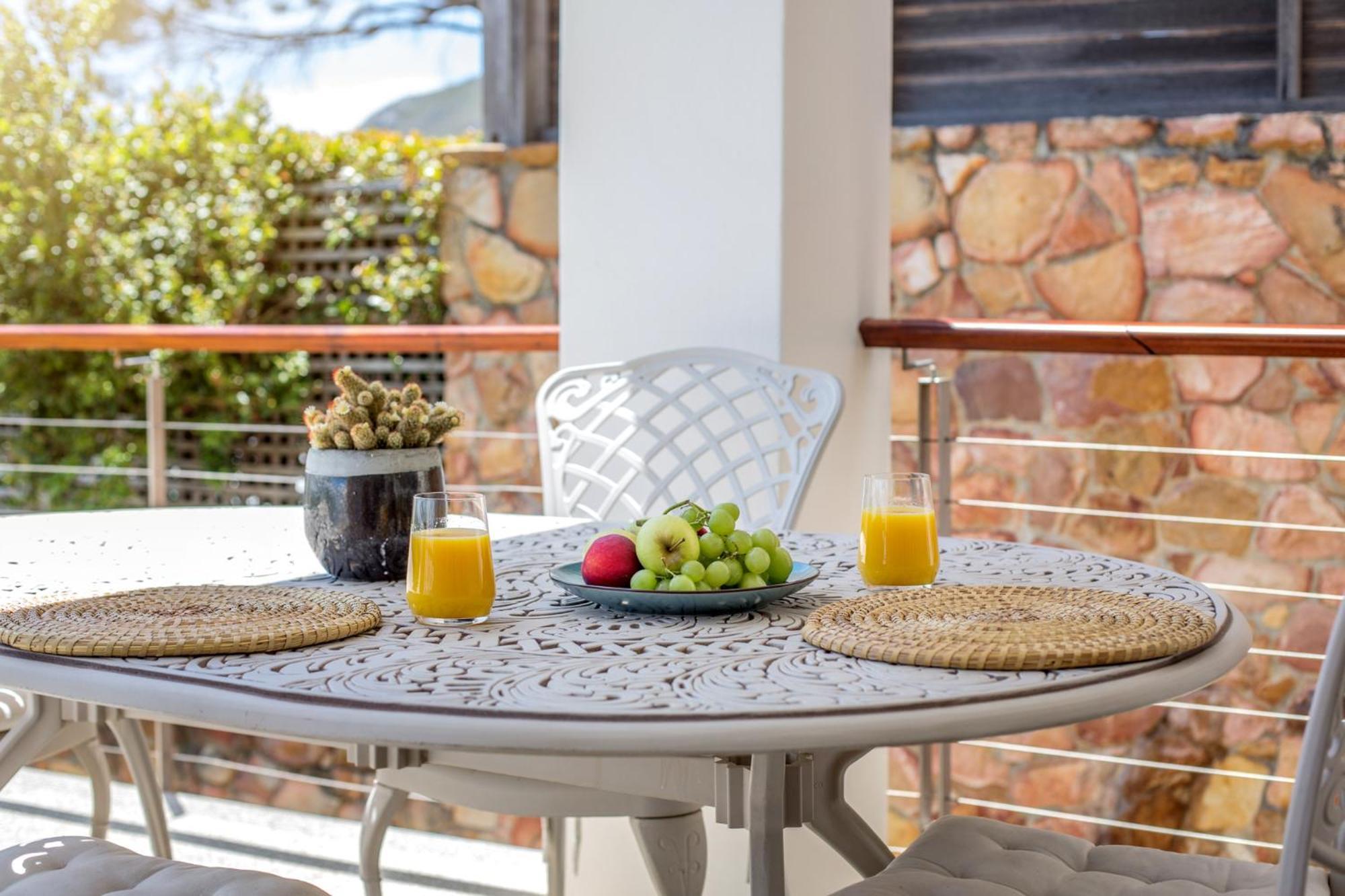 Far Horizons Camps Bay Hotell Cape Town Eksteriør bilde